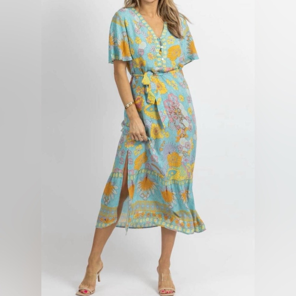 Sunday Up Butterfly Sleeve Blue Floral Midi Dress Size M